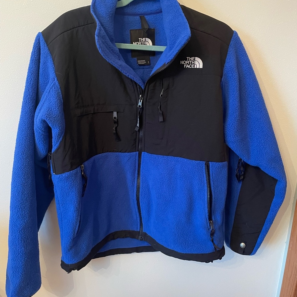The North Face Retro Denali Men’s Blue and Black Fleece